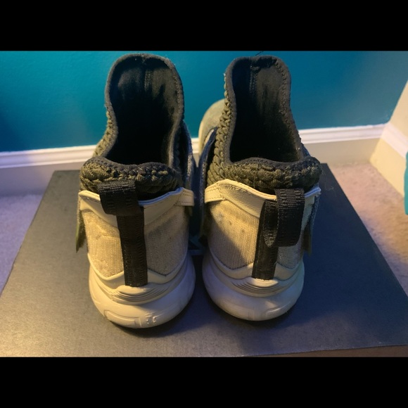 LeBron Soldier 11’s - Picture 2 of 4